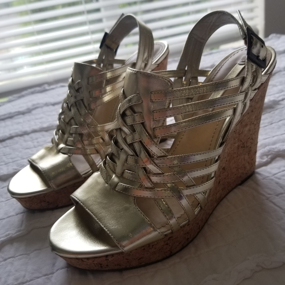 Nine West Gold Cork Wedge Sandals 10M EUC - Picture 12 of 15